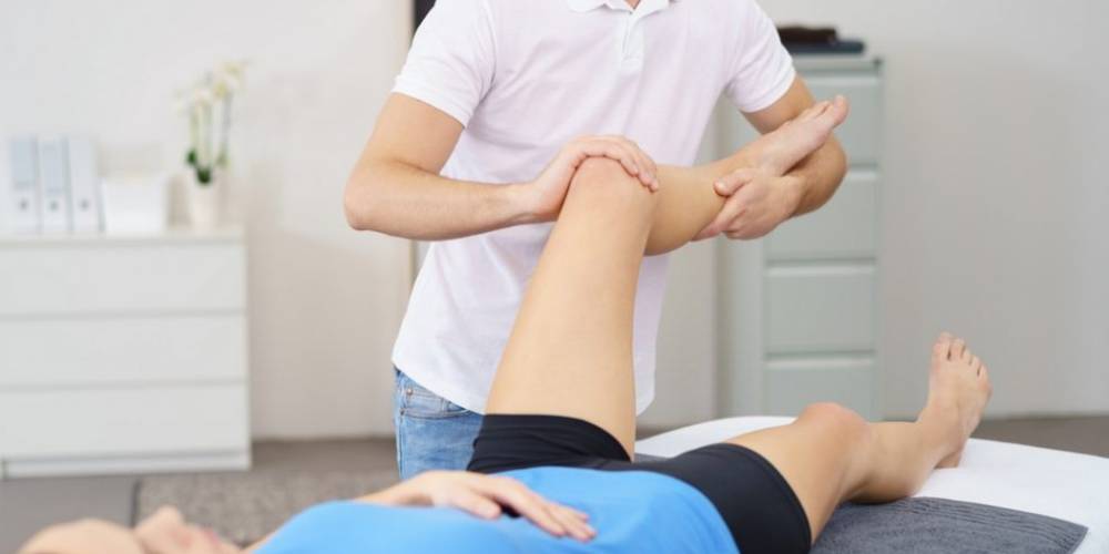Knee rehabilitation therapy with specialized exercises and manual therapy techniques
